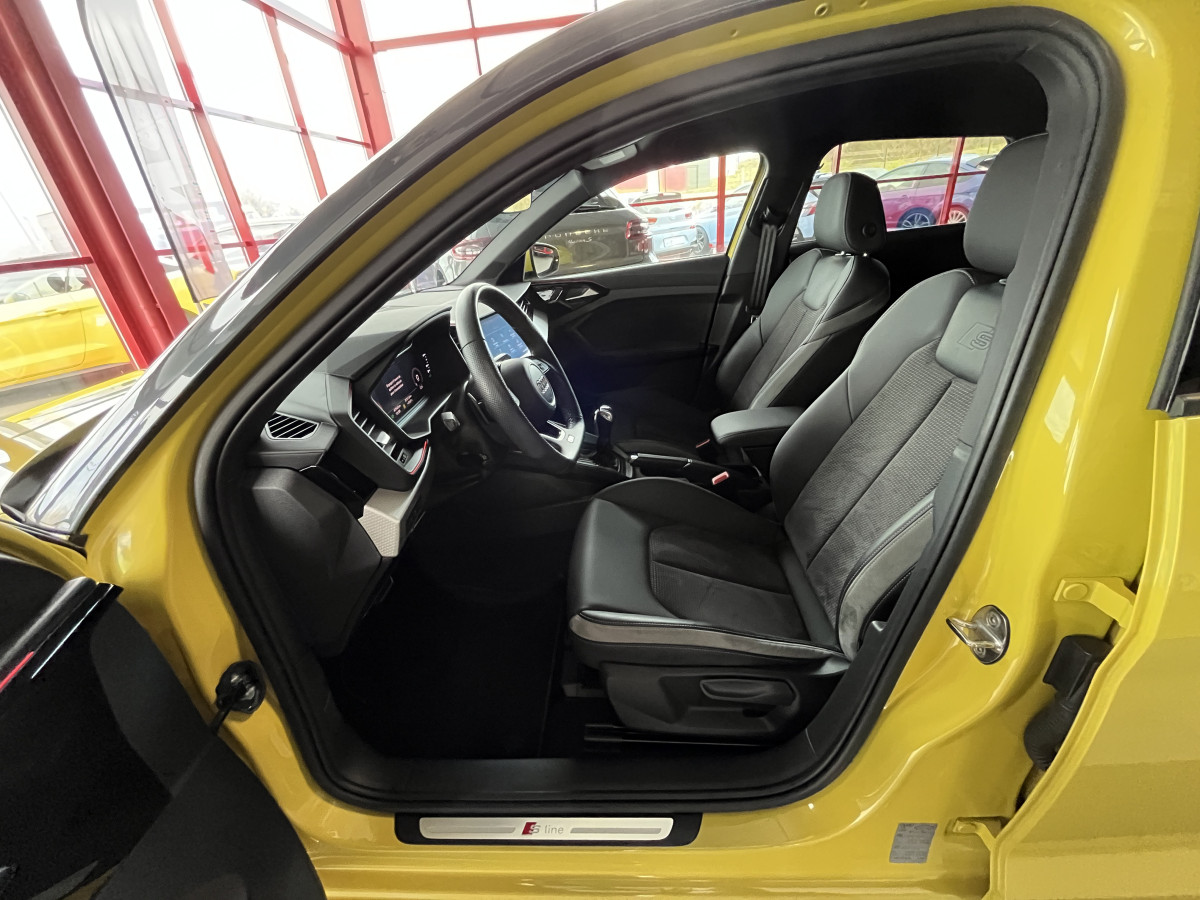 AUDI A1 SPORTBACK  40 TFSI 2,0  200  FULL S-LINE S-TRONIC 6  GPS ANDROID APPLE CARPLAY KEYLESS FULL LED REGULATEUR ADAPTATIF LIMITEUR  DRIVE SELECT DIGITAL HIFI B&O COCKPIT PARK PILOT JANTES ALU 18  EXCELLENT ETAT