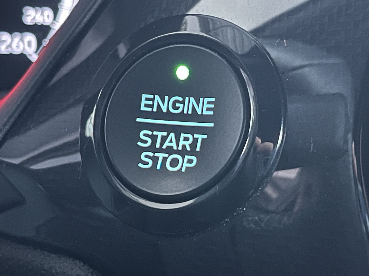 FORD FIESTA ST 1,5 200  GPS ANDROID APPLE CARPLAY FEUX HALOGENE PARK PILOT  BLUETOOTH REGULATEUR LIMITEUR EXCELLENT ETAT