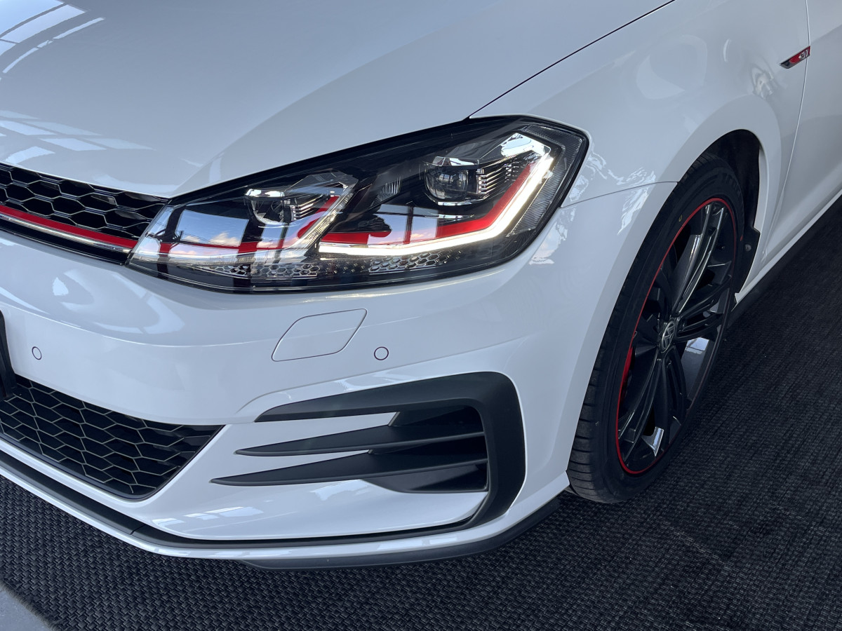 VOLKSWAGEN GOLF 7 2,0 TSI 245 PERFORMANCE  TOIT PANORAMIQUE GPS DRIVE SELECT PARK PILOT  FULL LED AUTO HOLD  JANTES 18 DIGITAL COCKPIT EXCELLENT ETAT