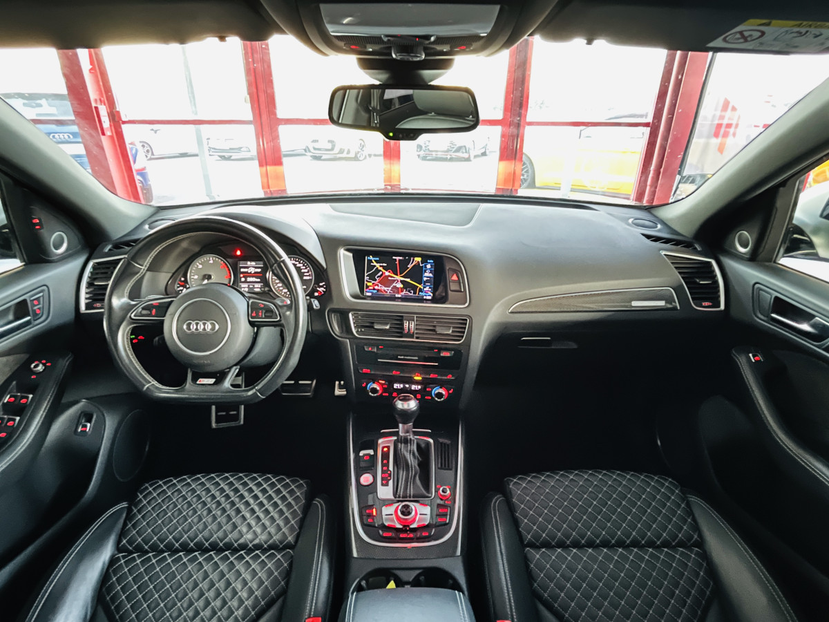AUDI SQ5 3,0  TDI V6 326 COMPETITION BVA8 QUATTRO TOIT PANORAMIQUE ATTELAGE ELECTRIQUE GPS CAMERA HIFI B&O KEYLESS  REGULATEUR ADAPTATIF BI-XENON  PARK PILOT  DRIVE SELECT JANTE 21 FULL OPTIONS  EXCELLENT ETAT