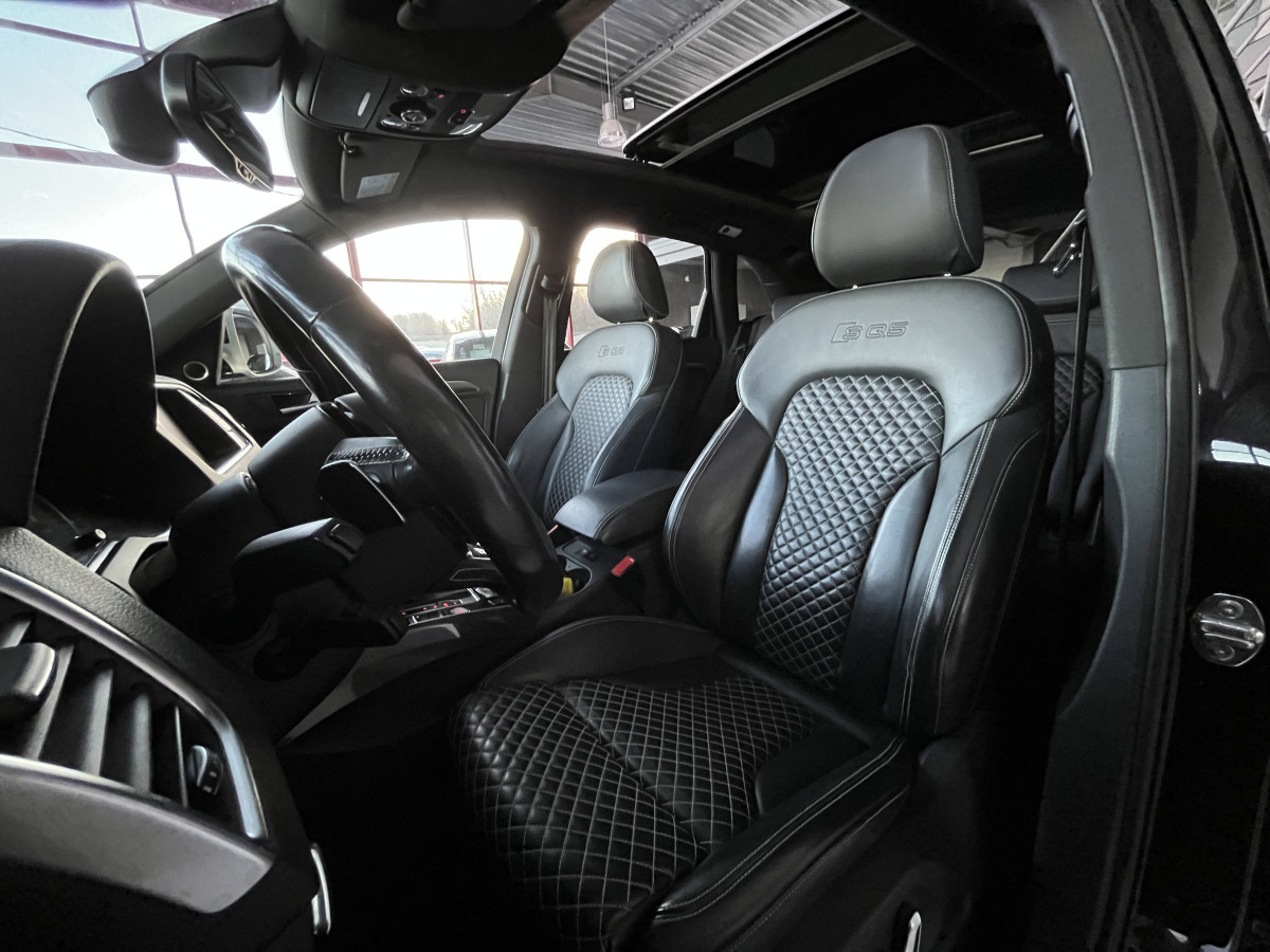 AUDI SQ5 3,0  TDI V6 326 COMPETITION BVA8 QUATTRO TOIT PANORAMIQUE ATTELAGE ELECTRIQUE GPS CAMERA HIFI B&O KEYLESS  REGULATEUR ADAPTATIF BI-XENON  PARK PILOT  DRIVE SELECT JANTE 21 FULL OPTIONS  EXCELLENT ETAT